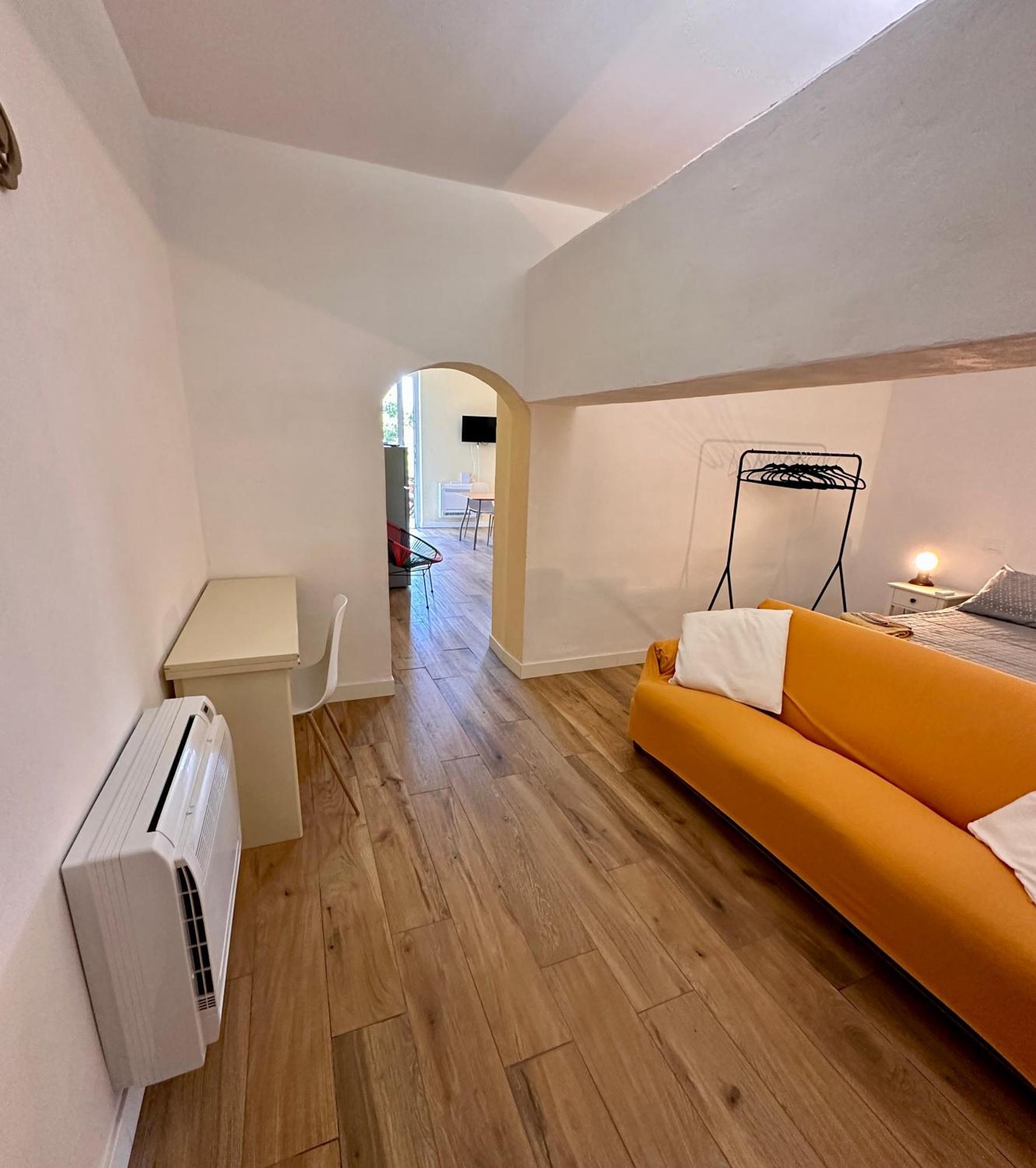 Libeccio 1 - Holiday Home & Parking レーリチ エクステリア 写真